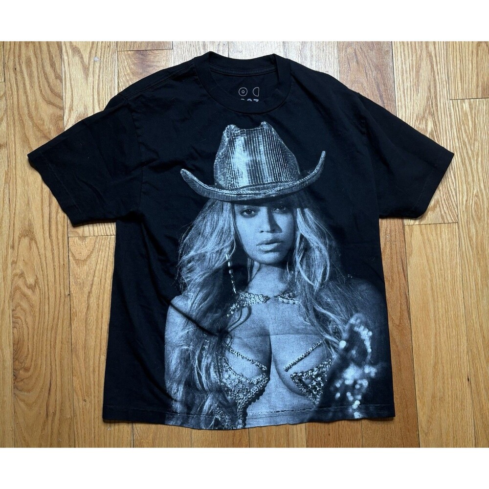 Beyoncé Concert Tee Mens M Renaissance World Tour 2023 Bedazzled DiamondCowgirl